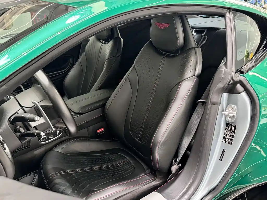 Aston Martin DB11 2019 Model 4.0T V8 Coupe