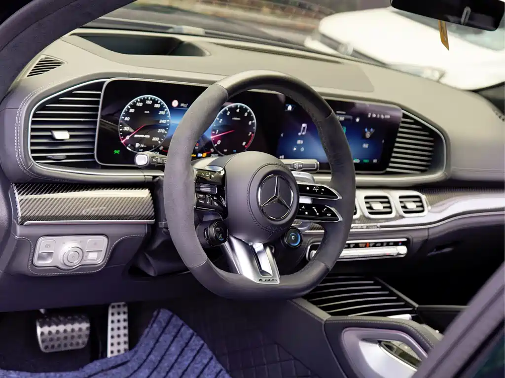 Mercedes GLS AMG 2024 model AMG GLS 63 4MATIC+