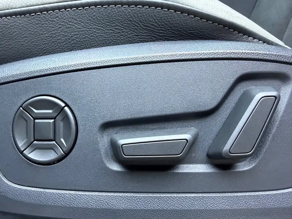 Audi Q3 2023 35 TFSI Sporty Dynamic Edition (1.4T)