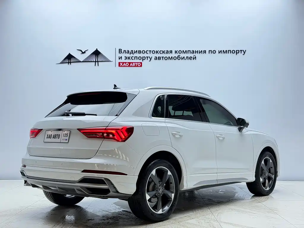 Audi Q3 2023 35 TFSI Sporty Dynamic Edition (1.4T)
