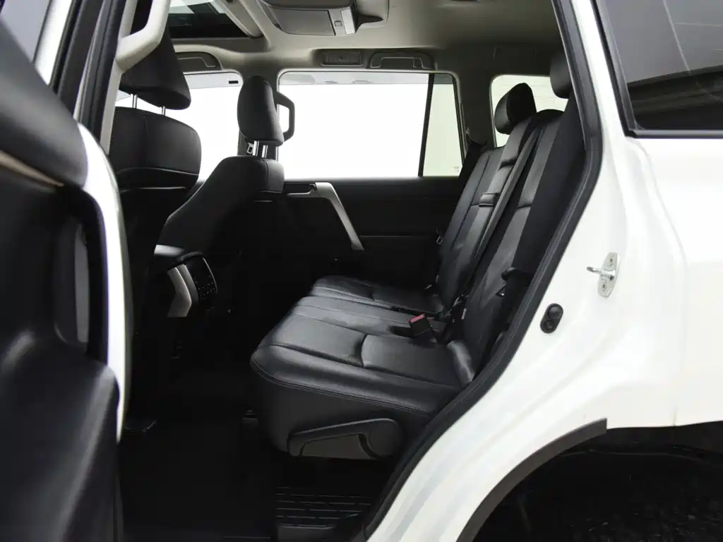 Prado 2018 3.5L Automatic TX-L NAVI