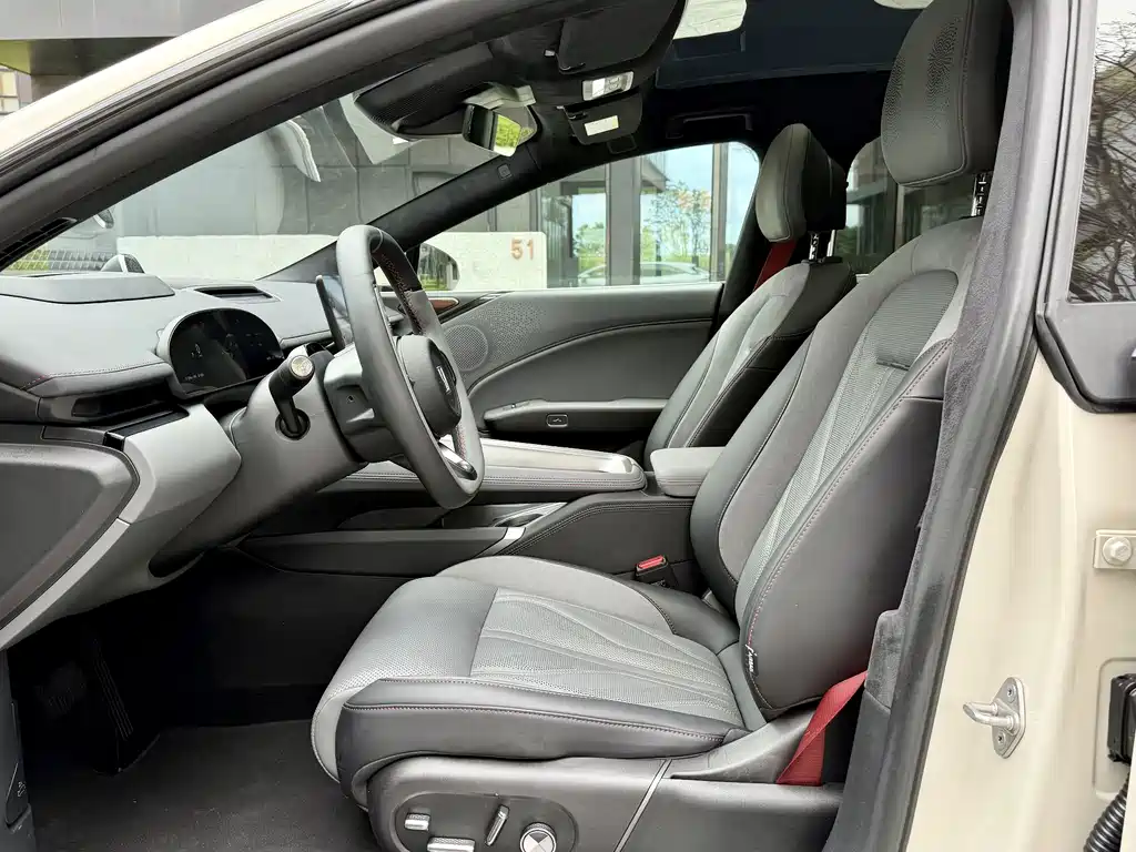 Jizhe 007 GT 2025 Edition Four-wheel Drive Intelligent Driving Version 75kWh
