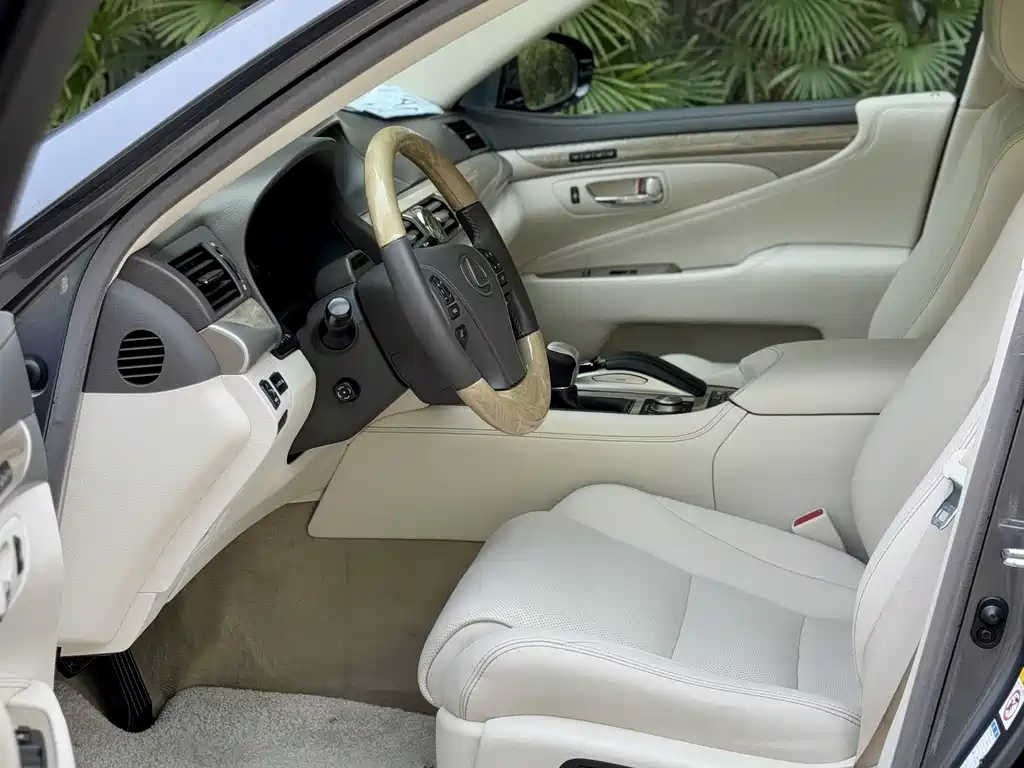 Lexus LS 2016 460L All-Wheel Drive Prestige Edition