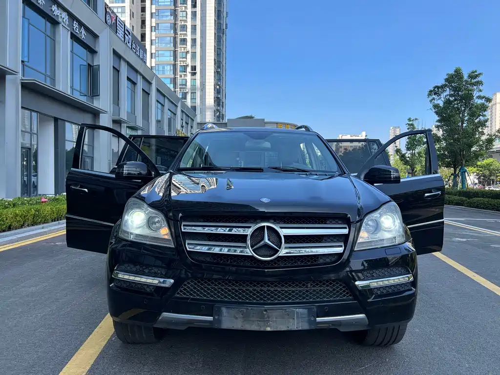 Mercedes GL Class 2011 GL 450 4MATIC Premium Edition