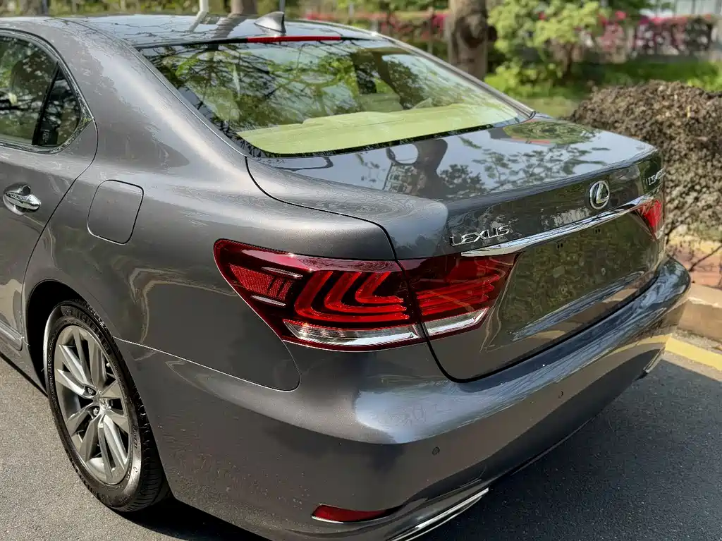 Lexus LS 2016 460L All-Wheel Drive Prestige Edition