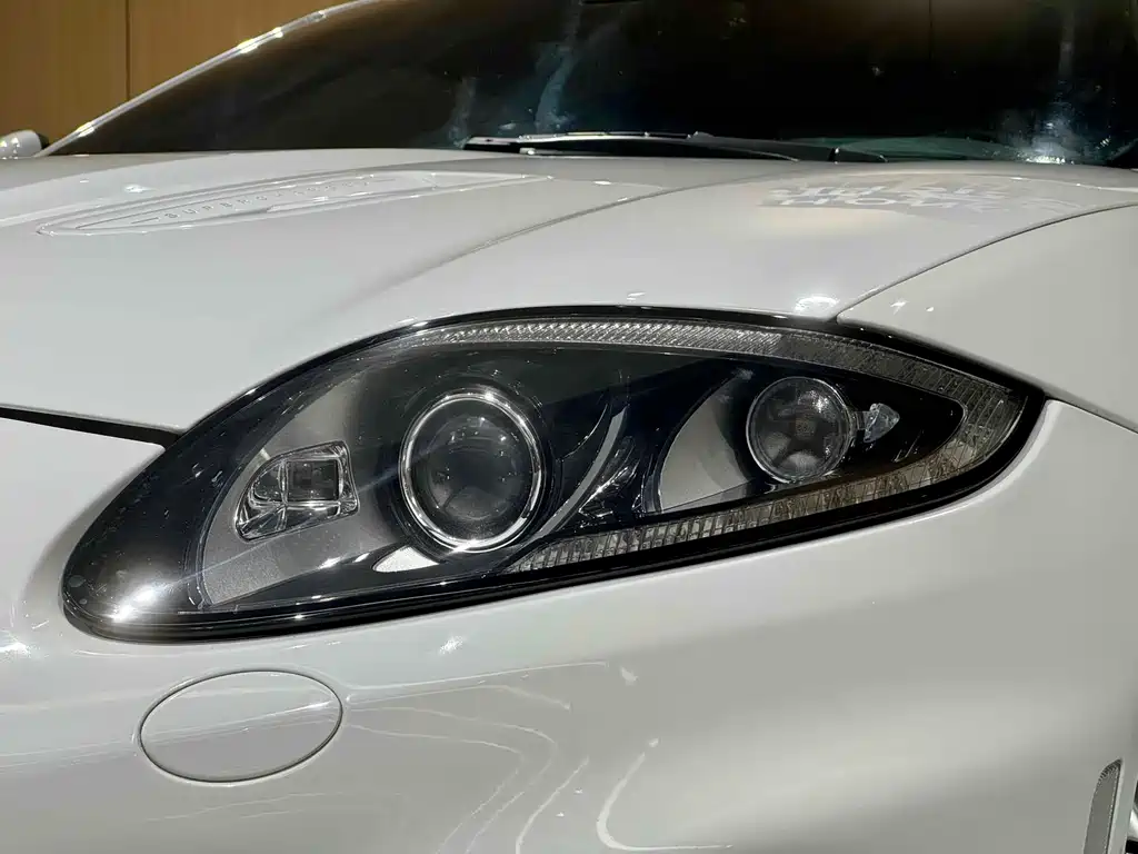 Jaguar XK 2012 XKR 5.0L Supercharged Hardtop