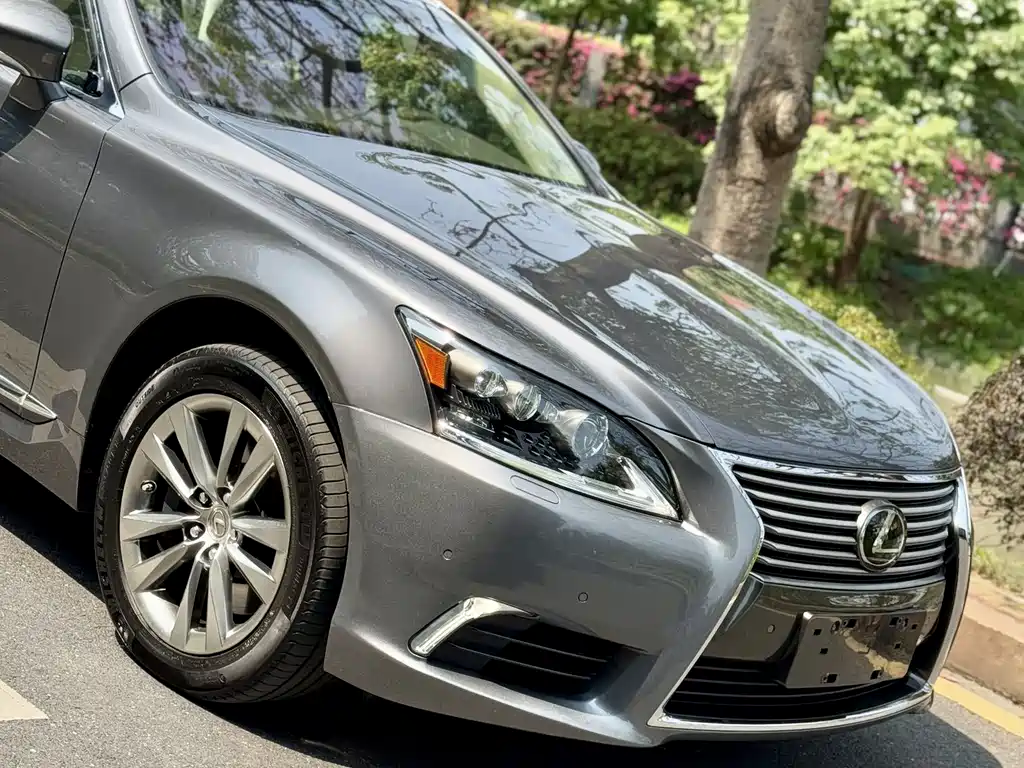 Lexus LS 2016 460L All-Wheel Drive Prestige Edition