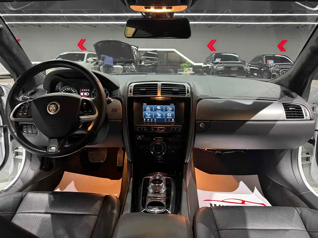 Jaguar XK 2012 XKR 5.0L Supercharged Hardtop
