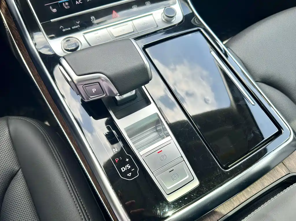 Audi Q7 2023 45 TFSI quattro S line Sport Edition