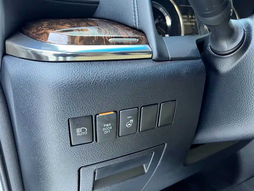 Alphard 2021款 Hybrid 2.5L Luxury Edition