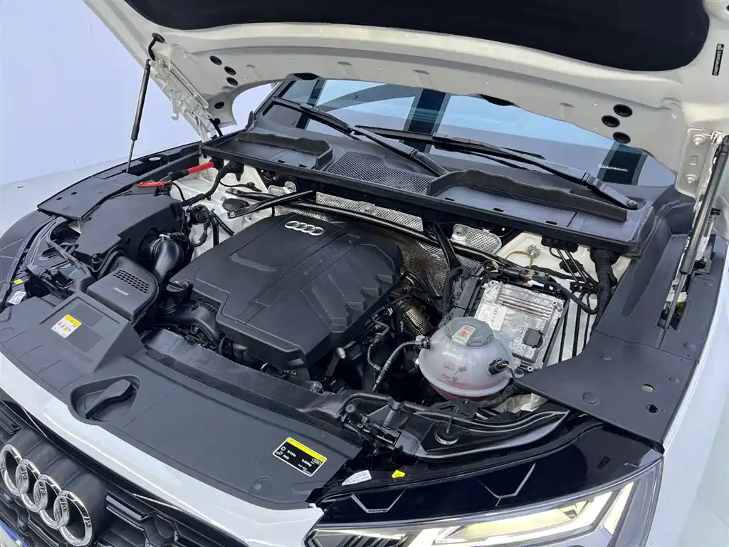 Audi Q5L 2023 40T Premium Dynamic Edition