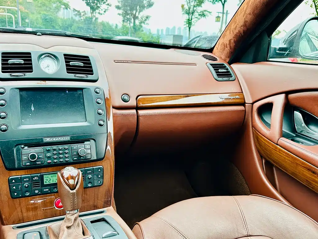 President 2010 4.2L Elite Edition