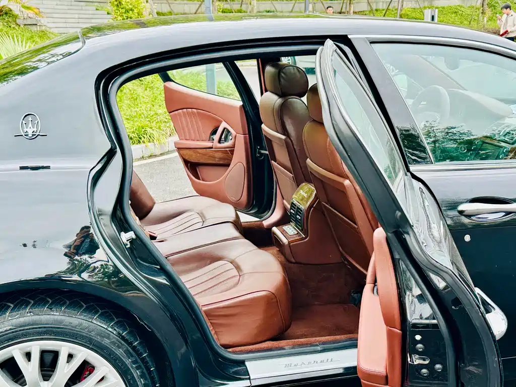 President 2010 4.2L Elite Edition