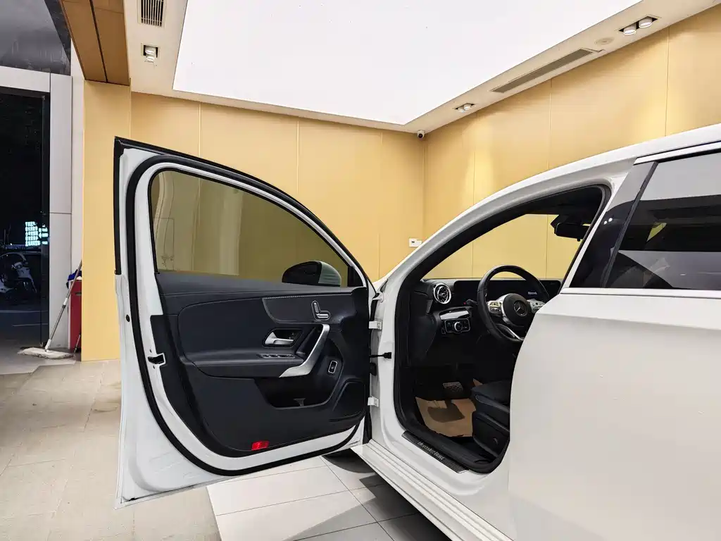 Mercedes-Benz A 200 L Sport Sedan Fashion Edition 2021
