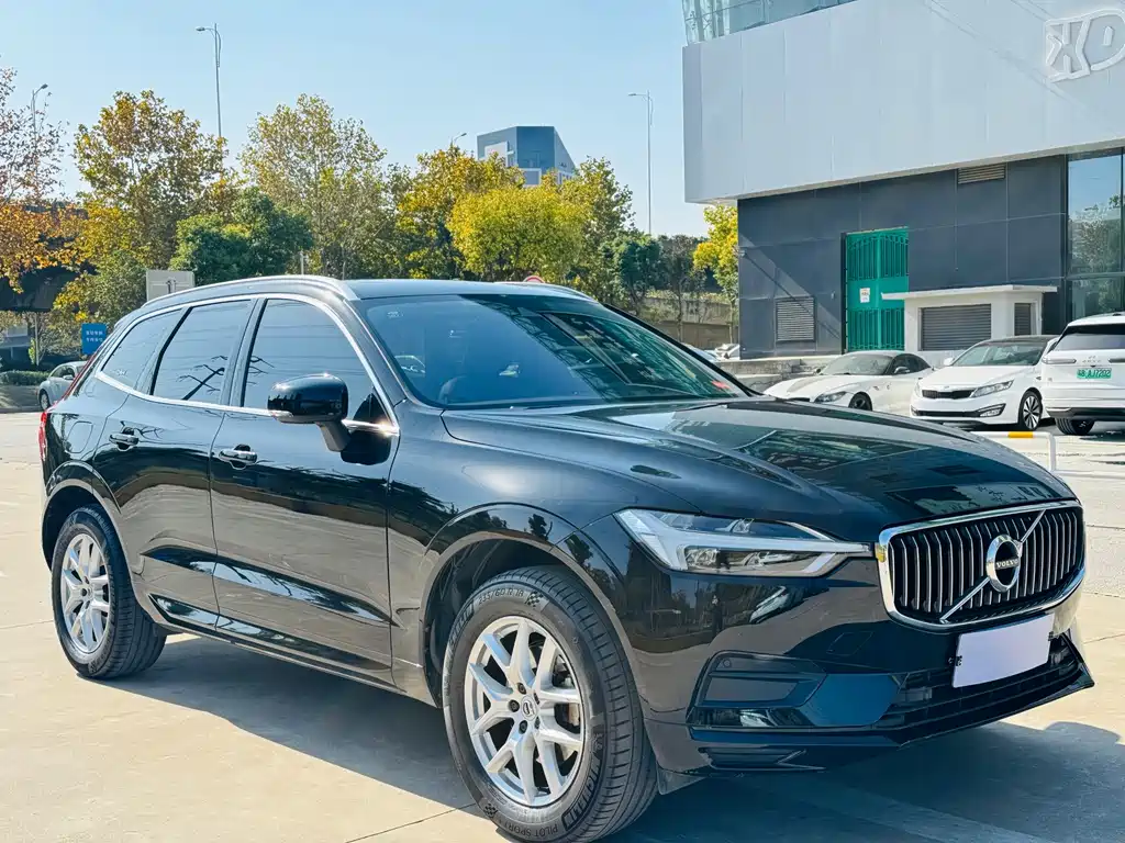 Volvo XC60 2019 T5 AWD Momentum Edition Euro VI