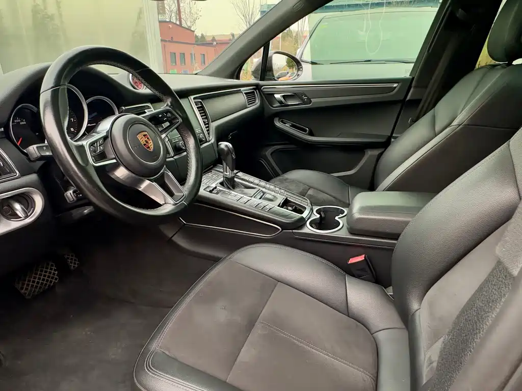 Macan 2018 2.0T