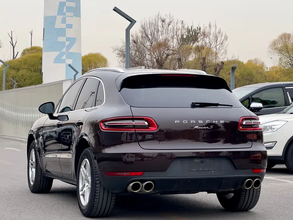 Macan 2018 2.0T
