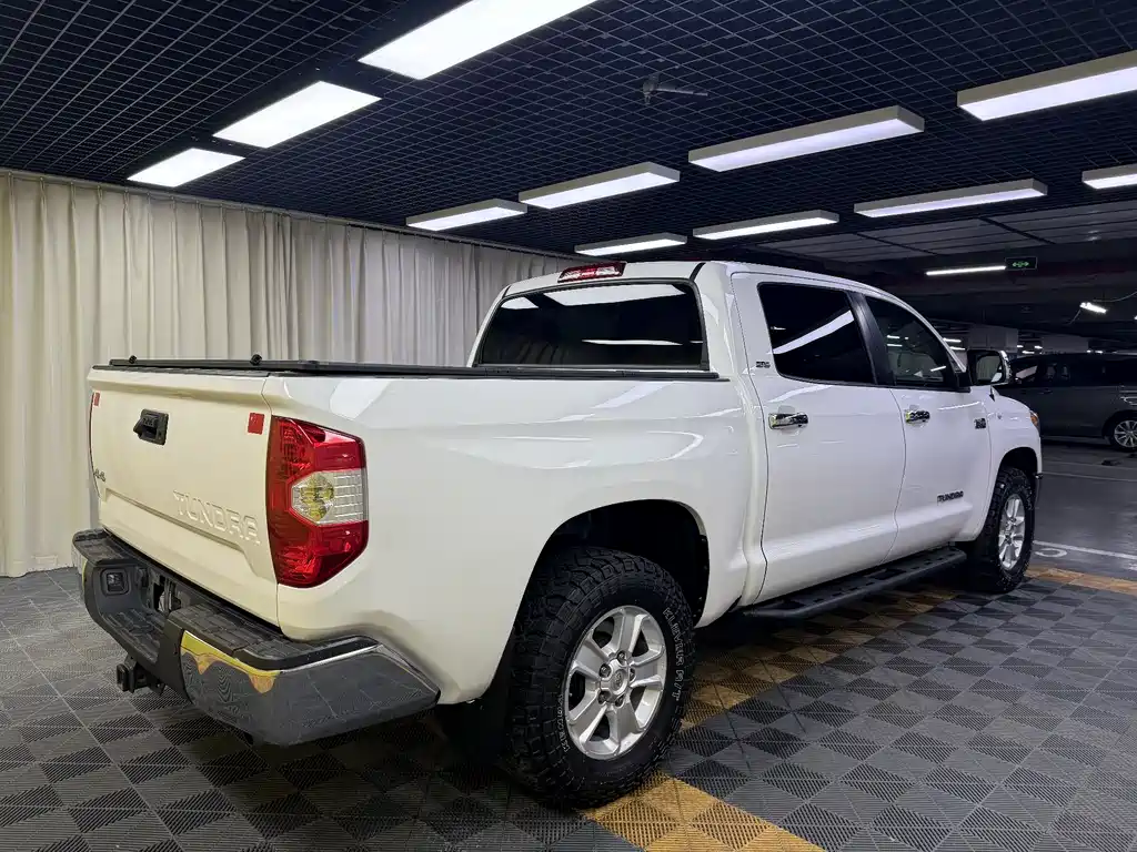 Tundra 2014 model 5.7L TRD Pro