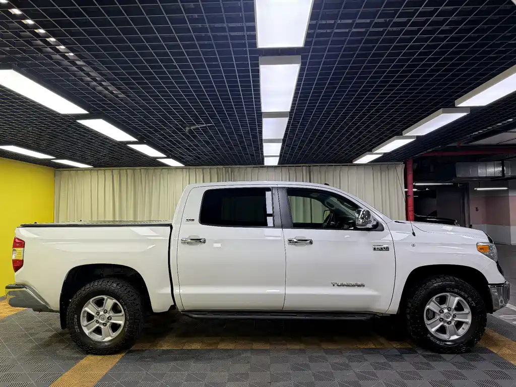Tundra 2014 model 5.7L TRD Pro