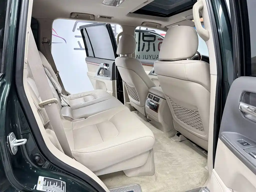 Land Cruiser 2012 4.0L Automatic GX-R