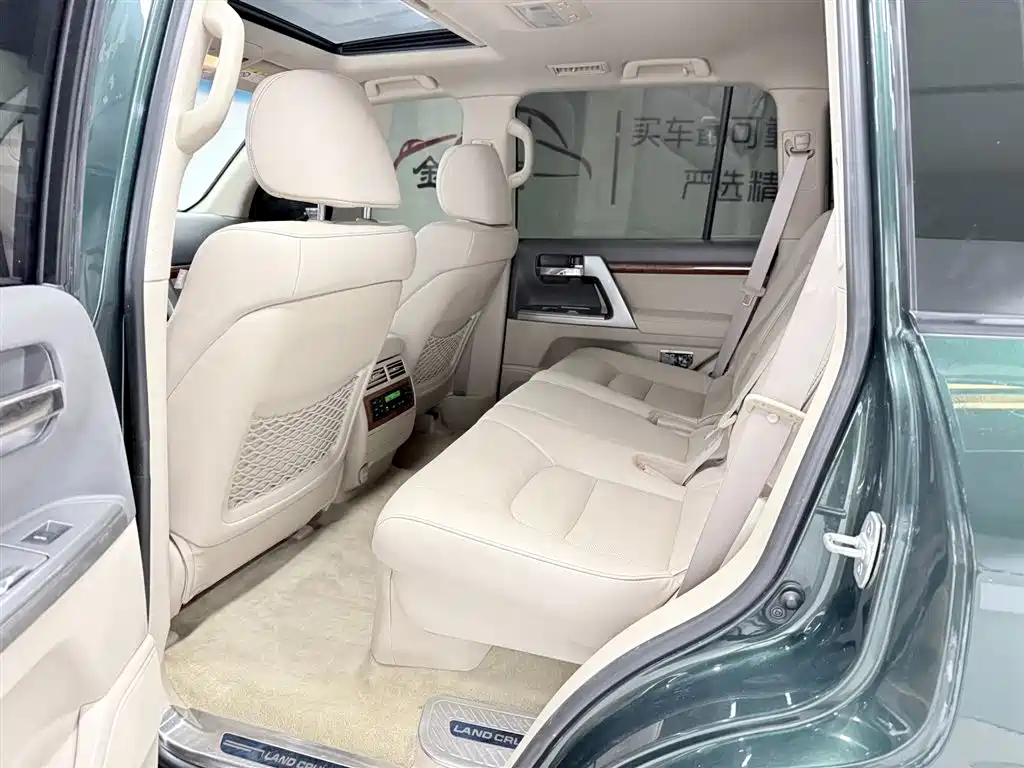 Land Cruiser 2012 4.0L Automatic GX-R