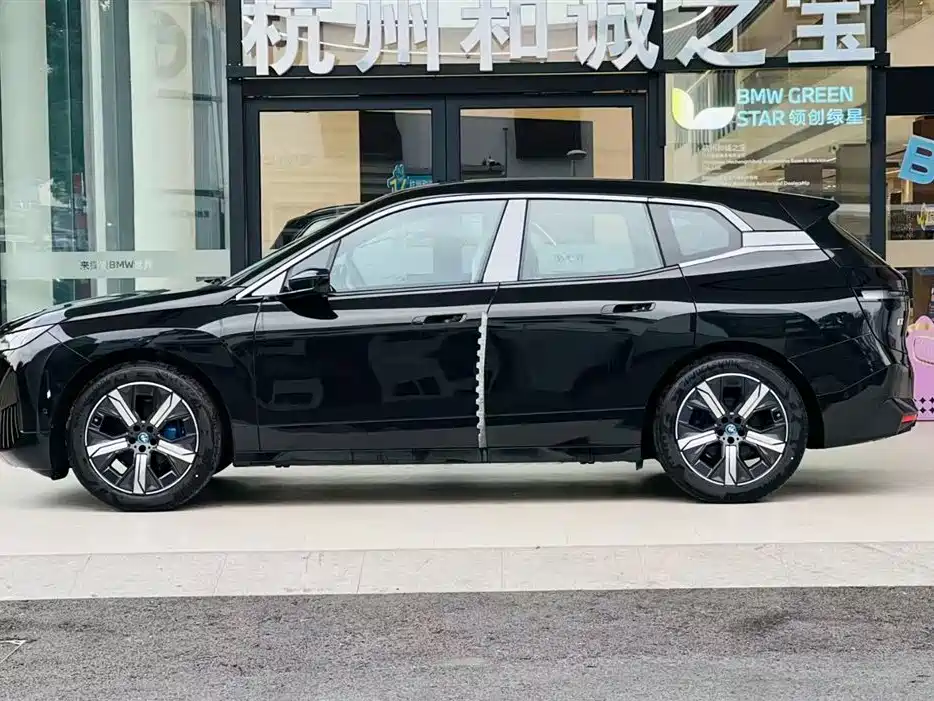 BMW iX 2023 Facelift xDrive40