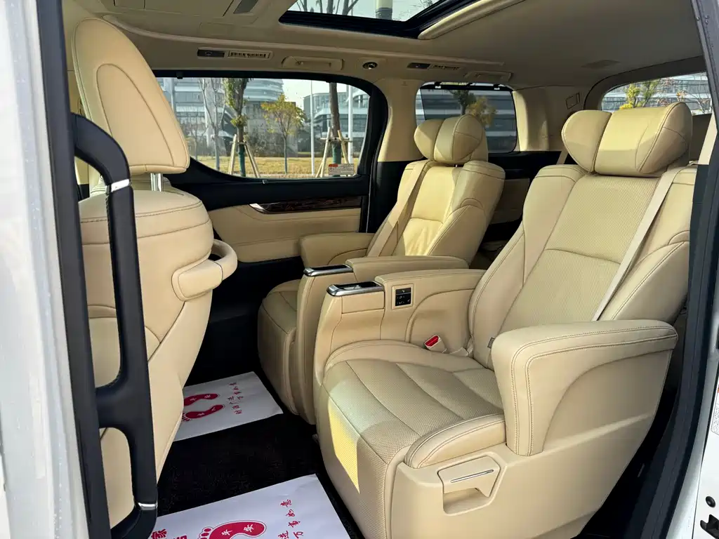 Alphard 2019 model Hybrid 2.5L Luxury Edition