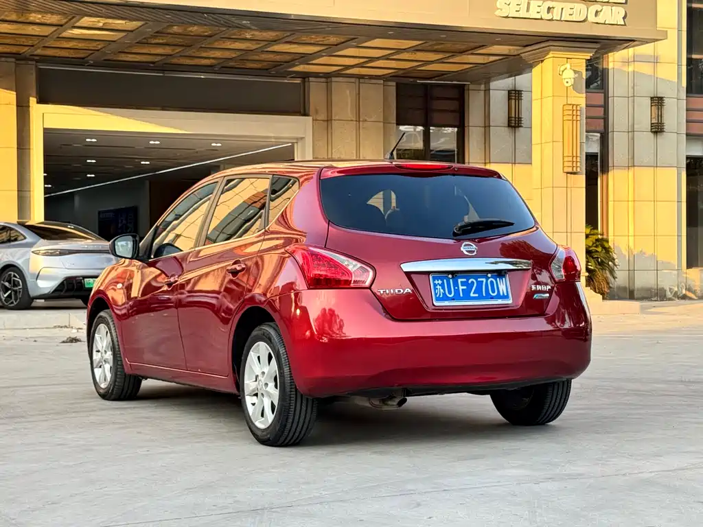 TIIDA 2014 1.6L CVT Comfort Edition