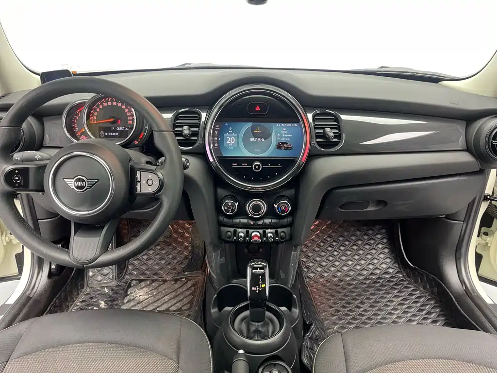 MINI 2022 1.5T ONE