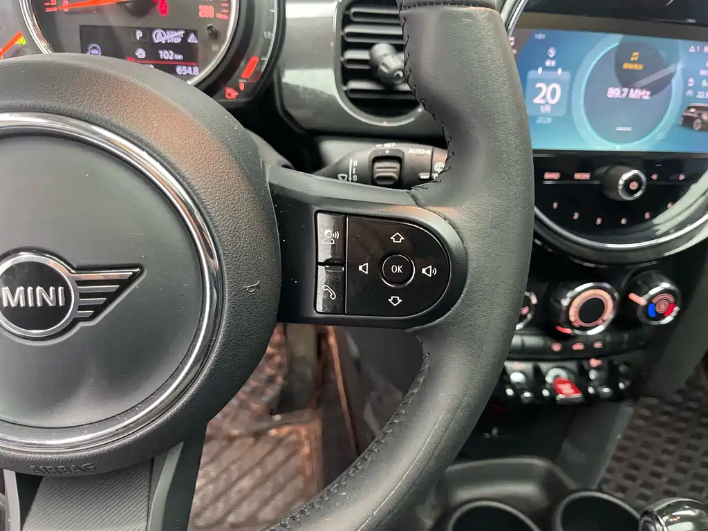 MINI 2022 1.5T ONE