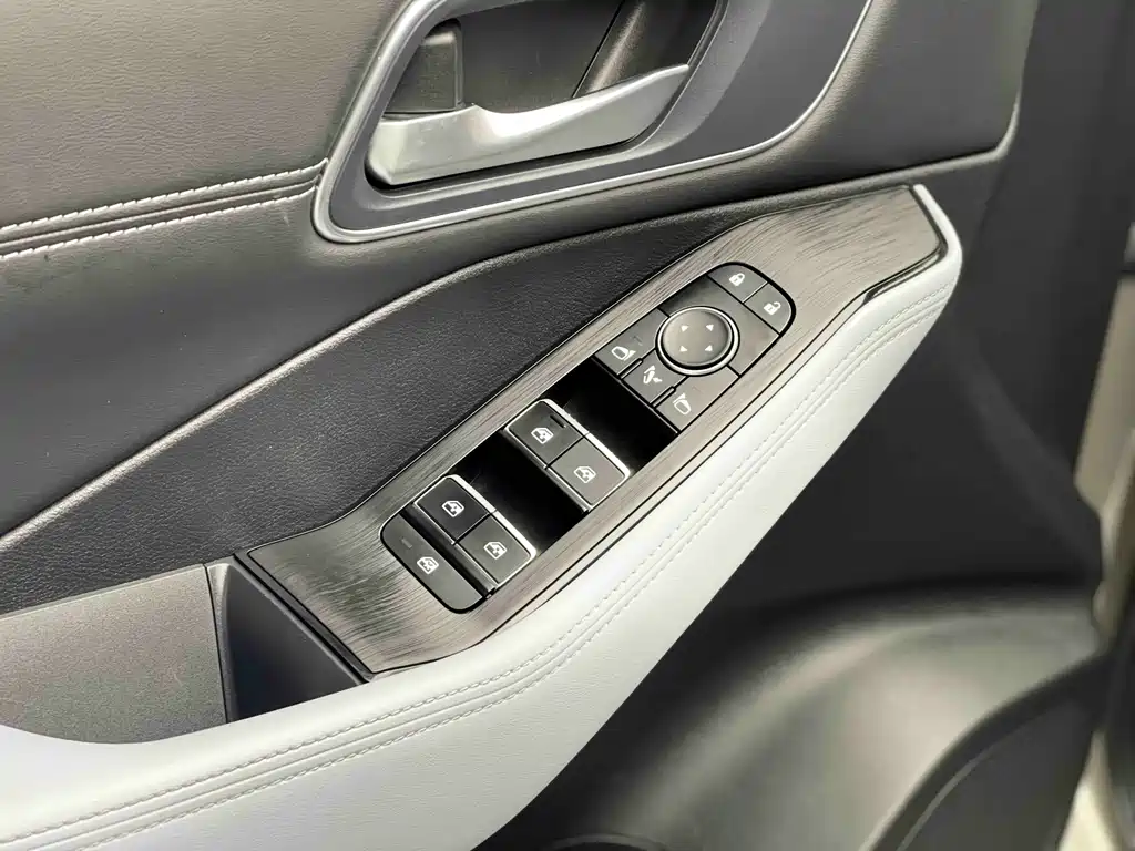 Qashqai 2023 e-POWER Super Hybrid Dual Motor 4WD Luxury Edition