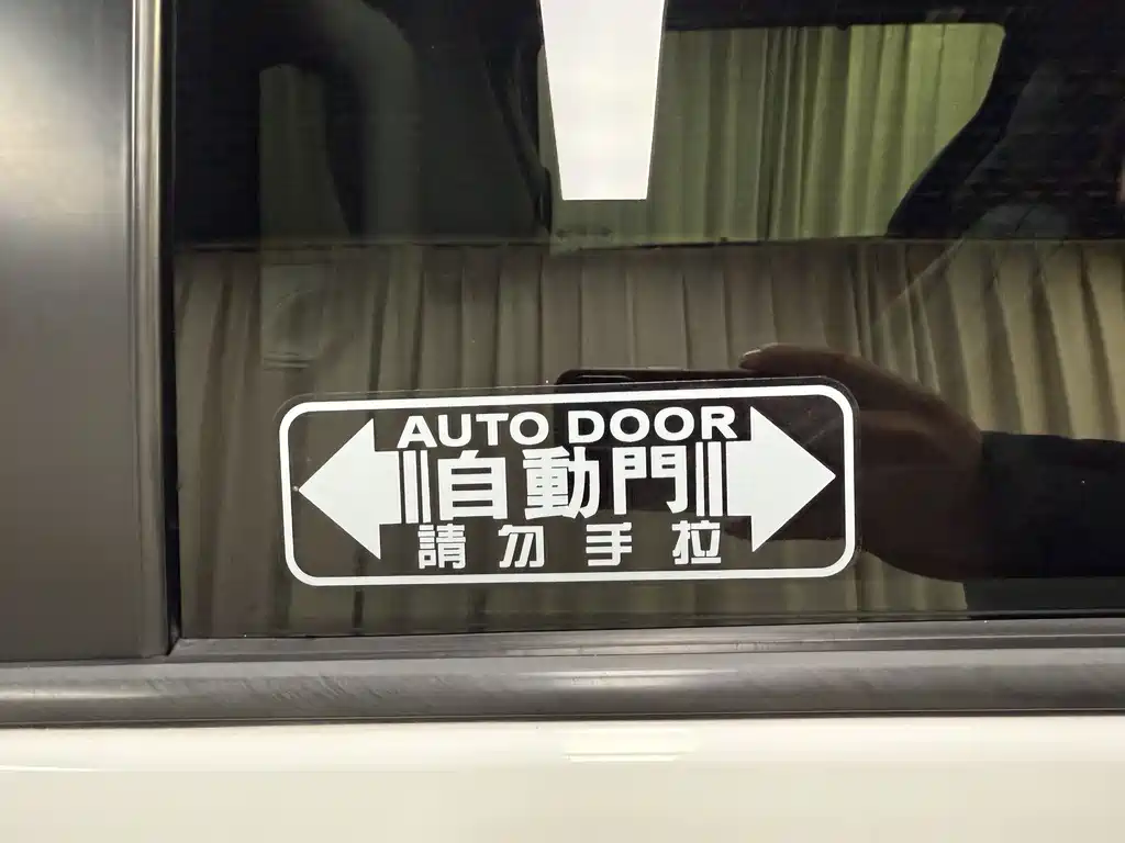 SIENNA 2015 3.5L 2WD LE