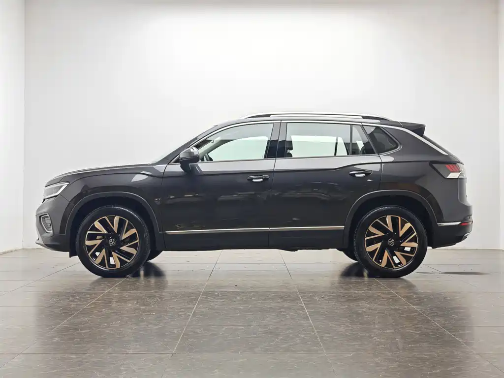 Tayron 2026 Edition 3000 Million Selection 300TSI
