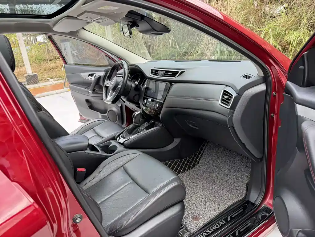 Nissan Qashqai 2021 2.0L CVT Premium Edition