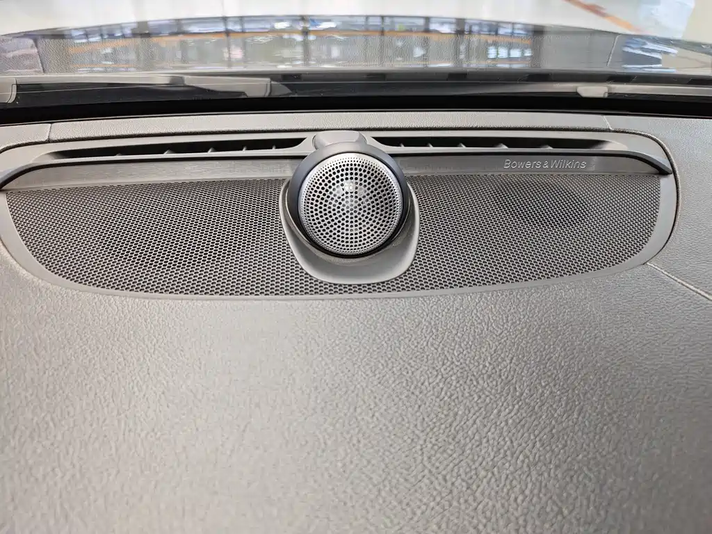 Volvo S90 Plug-in Hybrid 2019 T8 E-AWD Prestige Edition 3-seat National VI