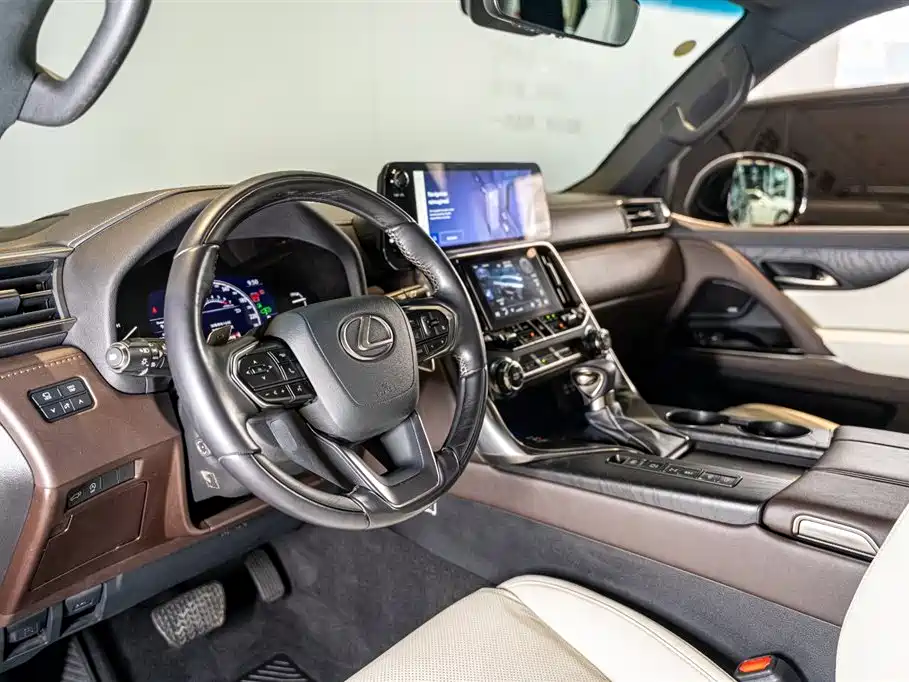 Lexus LX 2023 600 US Specification
