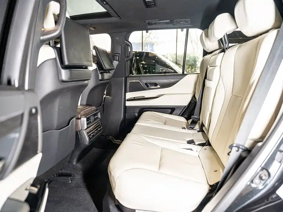 Lexus LX 2023 600 US Specification