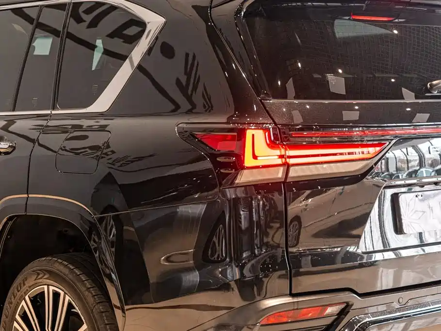 Lexus LX 2023 600 US Specification