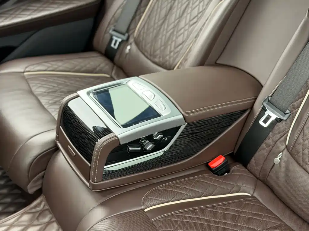 BMW 7 Series 2021 740Li Excellence Edition M Sport Package