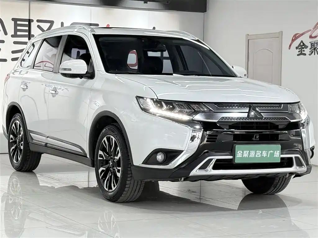 Outlander 2020 2.4L 4WD Premium 5-seat