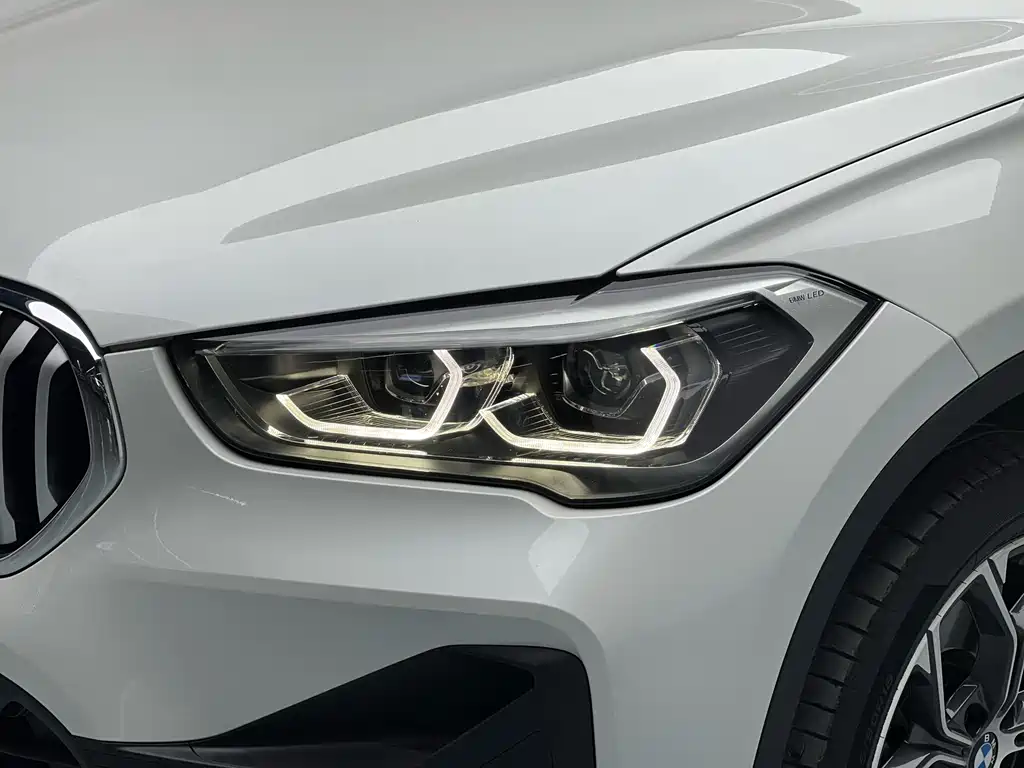 BMW X1 2021 sDrive25Li Leading Edition