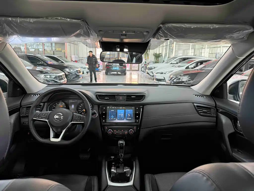 Qashqai 2022 2.0L Two-wheel drive Smart Link Comfort Edition