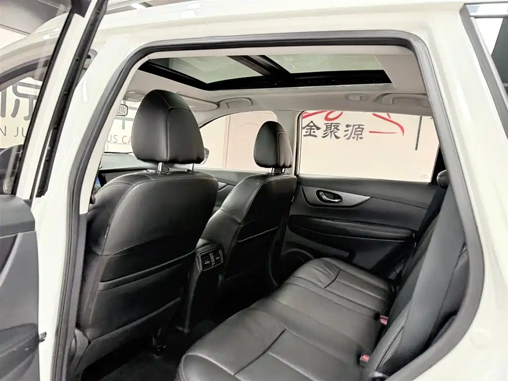 Qashqai 2014 2.0L CVT Comfort Edition 2WD