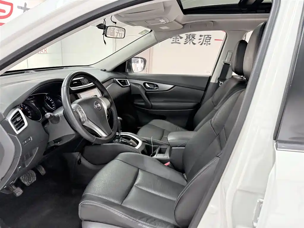 Qashqai 2014 2.0L CVT Comfort Edition 2WD