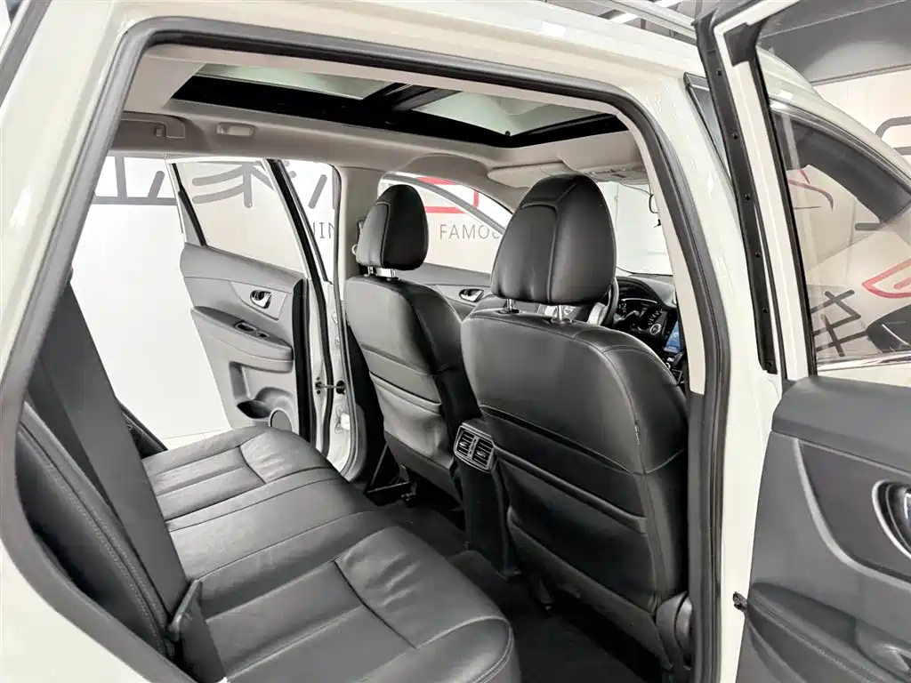Qashqai 2014 2.0L CVT Comfort Edition 2WD