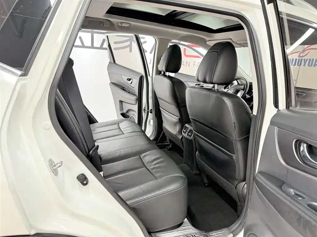 Qashqai 2014 2.0L CVT Comfort Edition 2WD