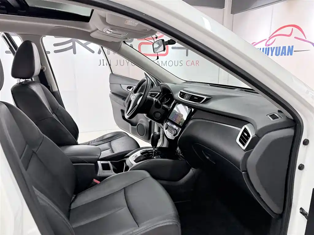 Qashqai 2014 2.0L CVT Comfort Edition 2WD