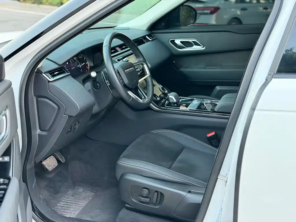 Range Rover Velar 2022 250PS