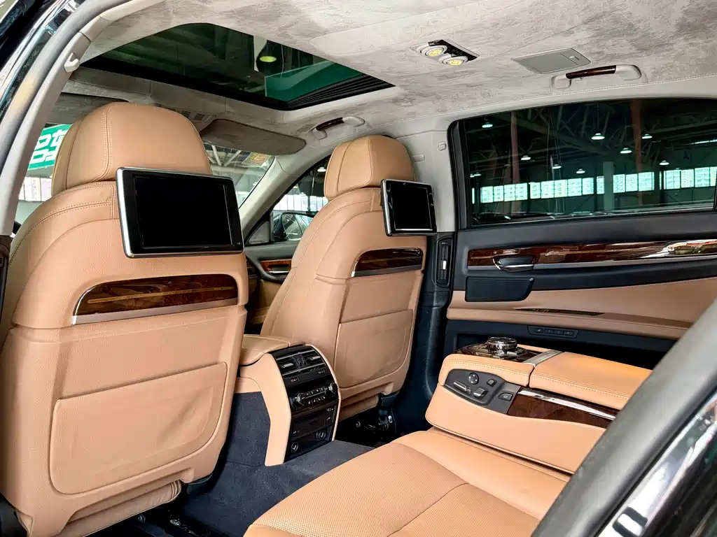 BMW 7 Series 2013 760Li