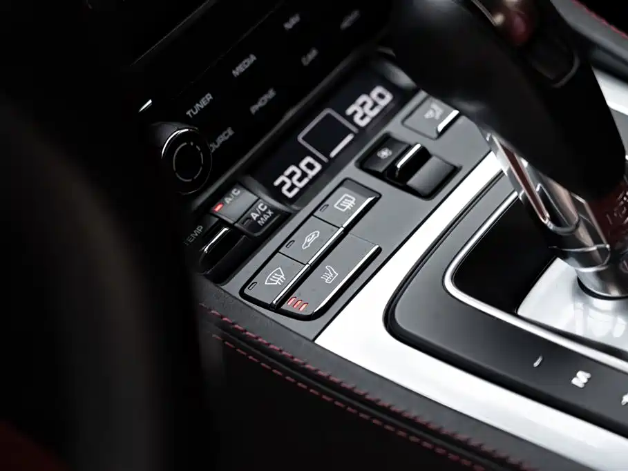 Porsche 718 Cayman 2.0T 2022 Model